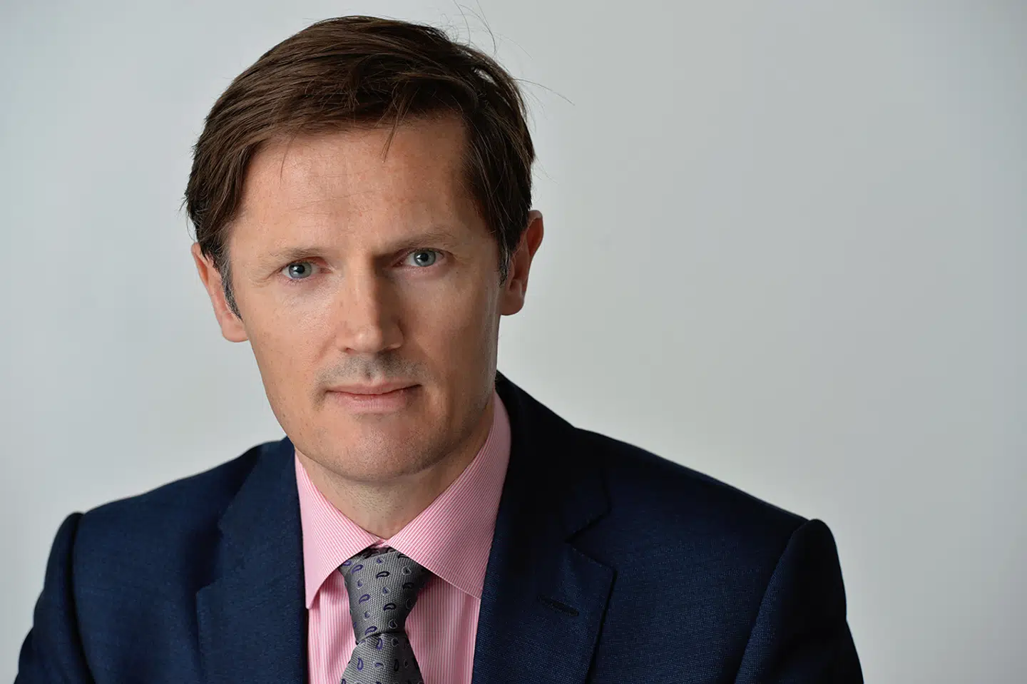 Paul Plewman er europæisk chef for den australske bank, Macquarie. Nu undskylder han for bankens involvering i udbytteskatteskandalen.