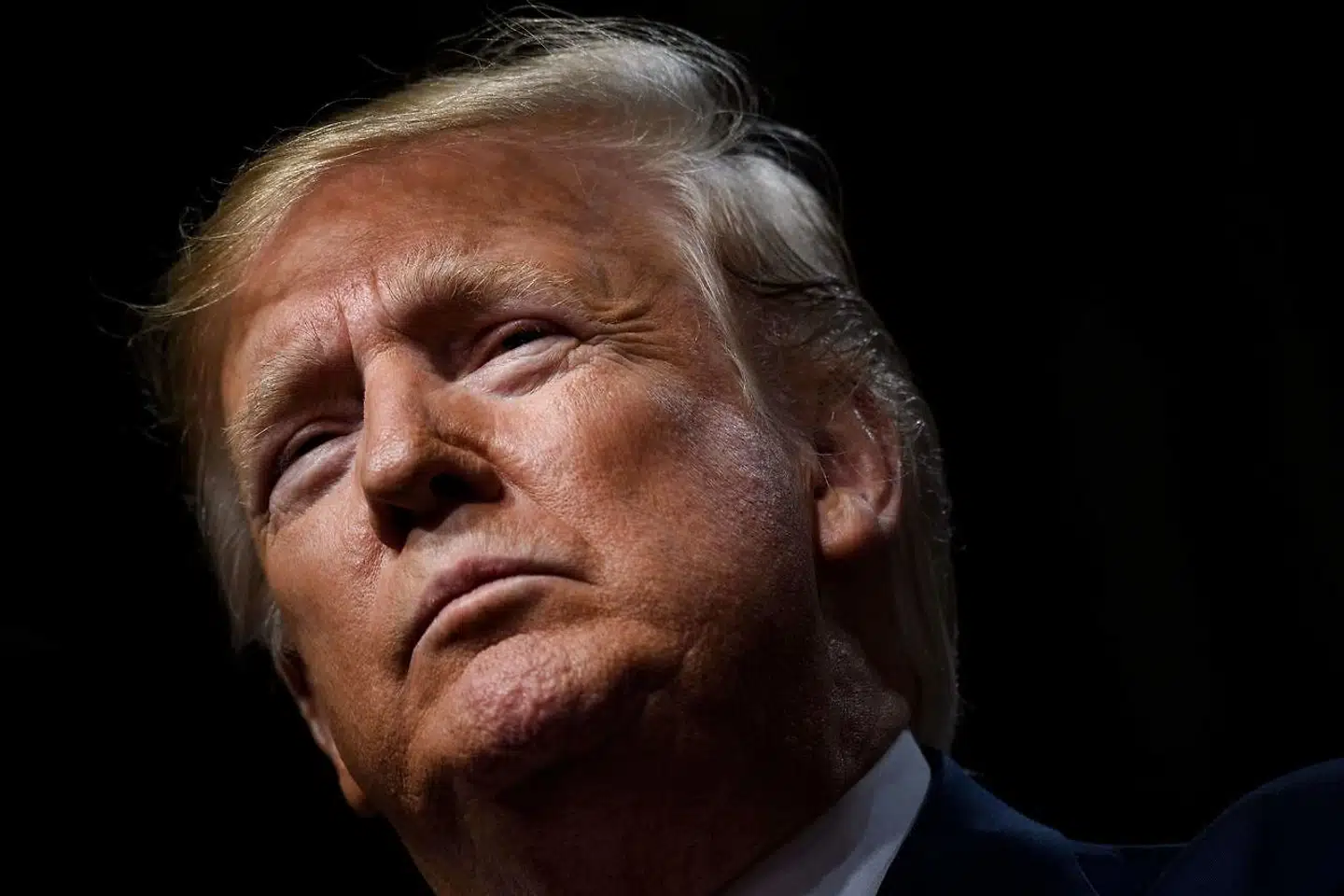 Demokraterne vil i dag for rullende kameraer forsøge at overbevise vælgerne om, at Donald Trump har misbrugt sit embede.