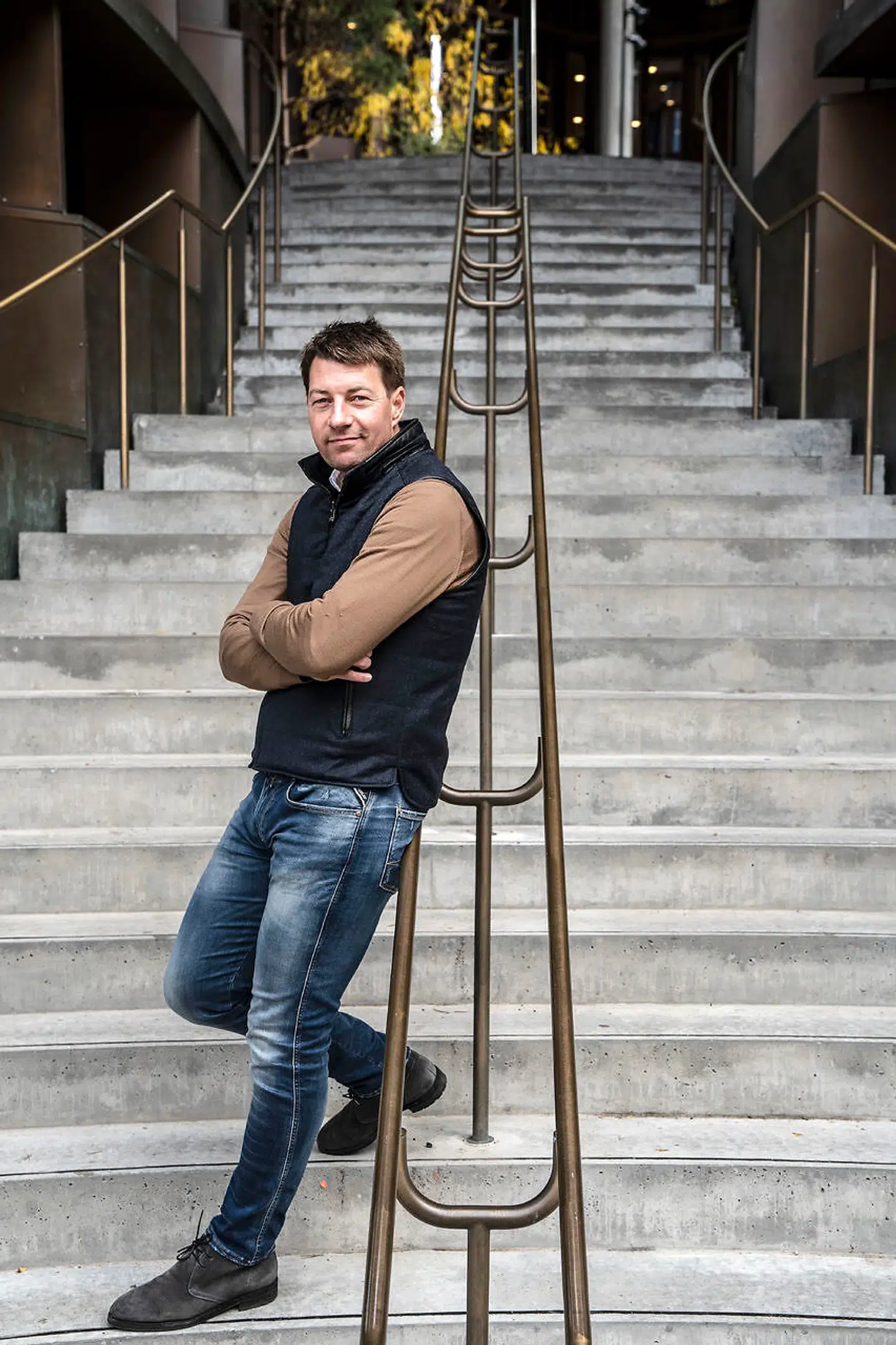 Morten Ankerdal beskriver sig selv som snakkesalig, ihærdig og upraktisk – sidstnævnte, fordi han altid er nødt til at ringe efter hjælp, hvis der er problemer med vaskemaskinen.