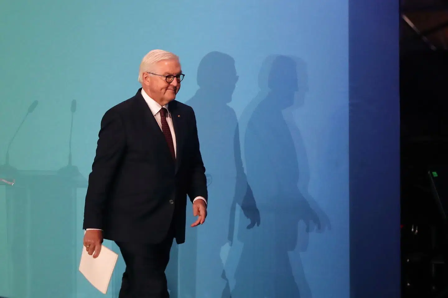 Tysklands præsident, Frank-Walter Steinmeier, mindede lørdag foran Brandenburger Tor om, at Muren ikke faldt af sig selv. Flere spillede en central rolle, ikke mindst de modige østtyskere og central- og østeuropæere, der turde gå på gaden.