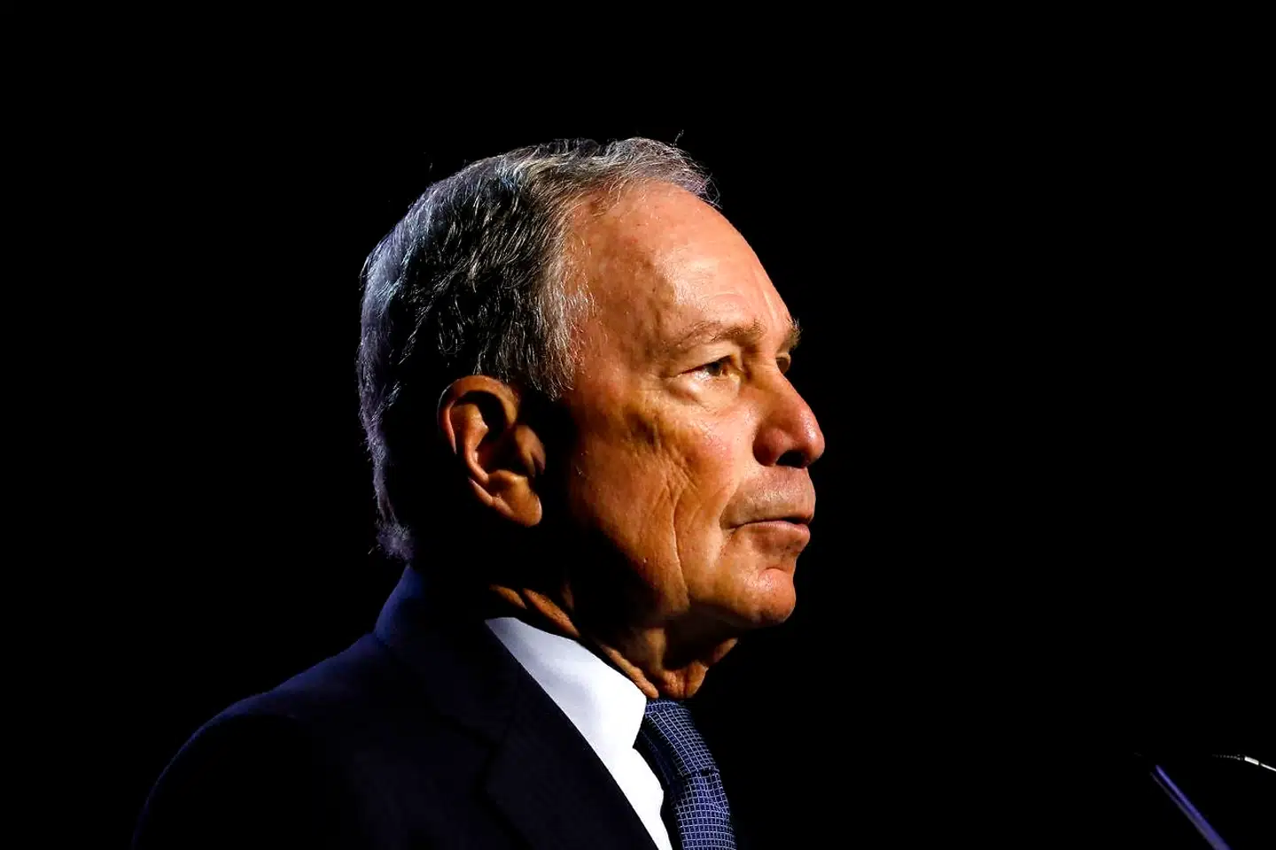 Den 77-årige tidligere borgmester Michael Bloomberg – en af verdens rigeste mænd – gør sig klar til at udfordre præsident Donald Trump.