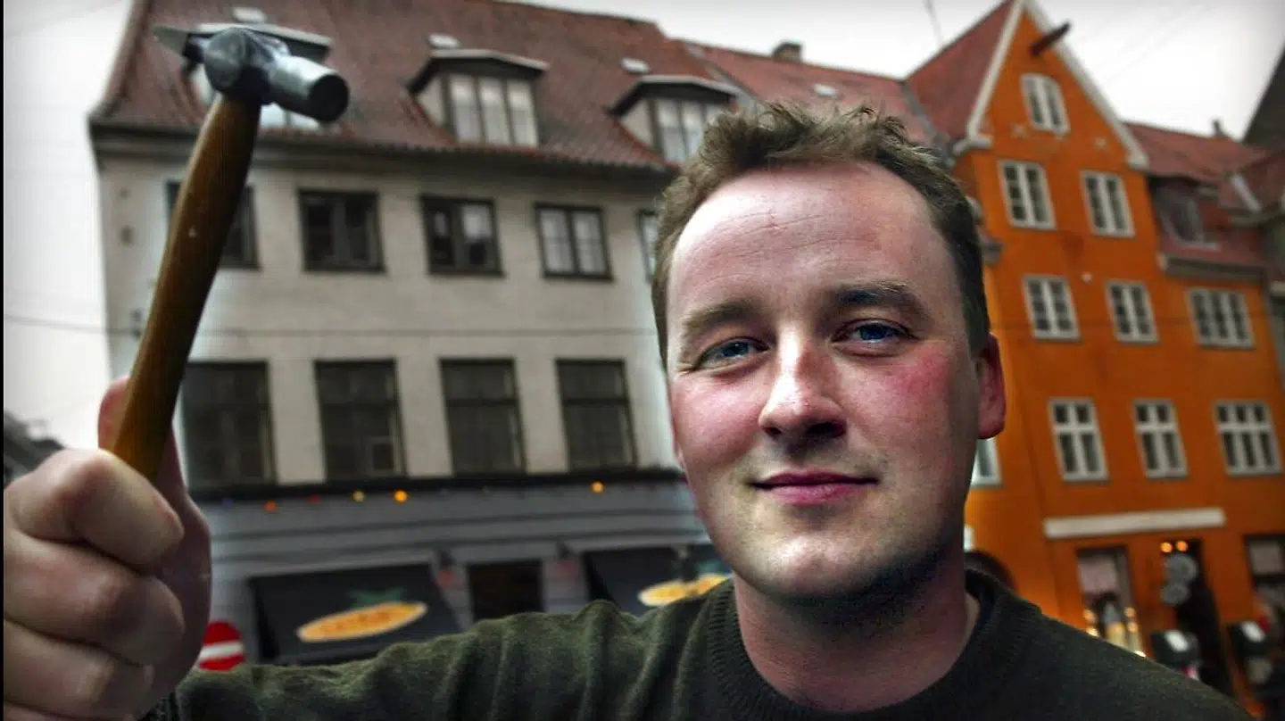 I 2004 så det sådan ud, da Peter Ingemann, blev præsenteret som ny vært på »Hammerslag«. Han havde tjansen frem til 2013.