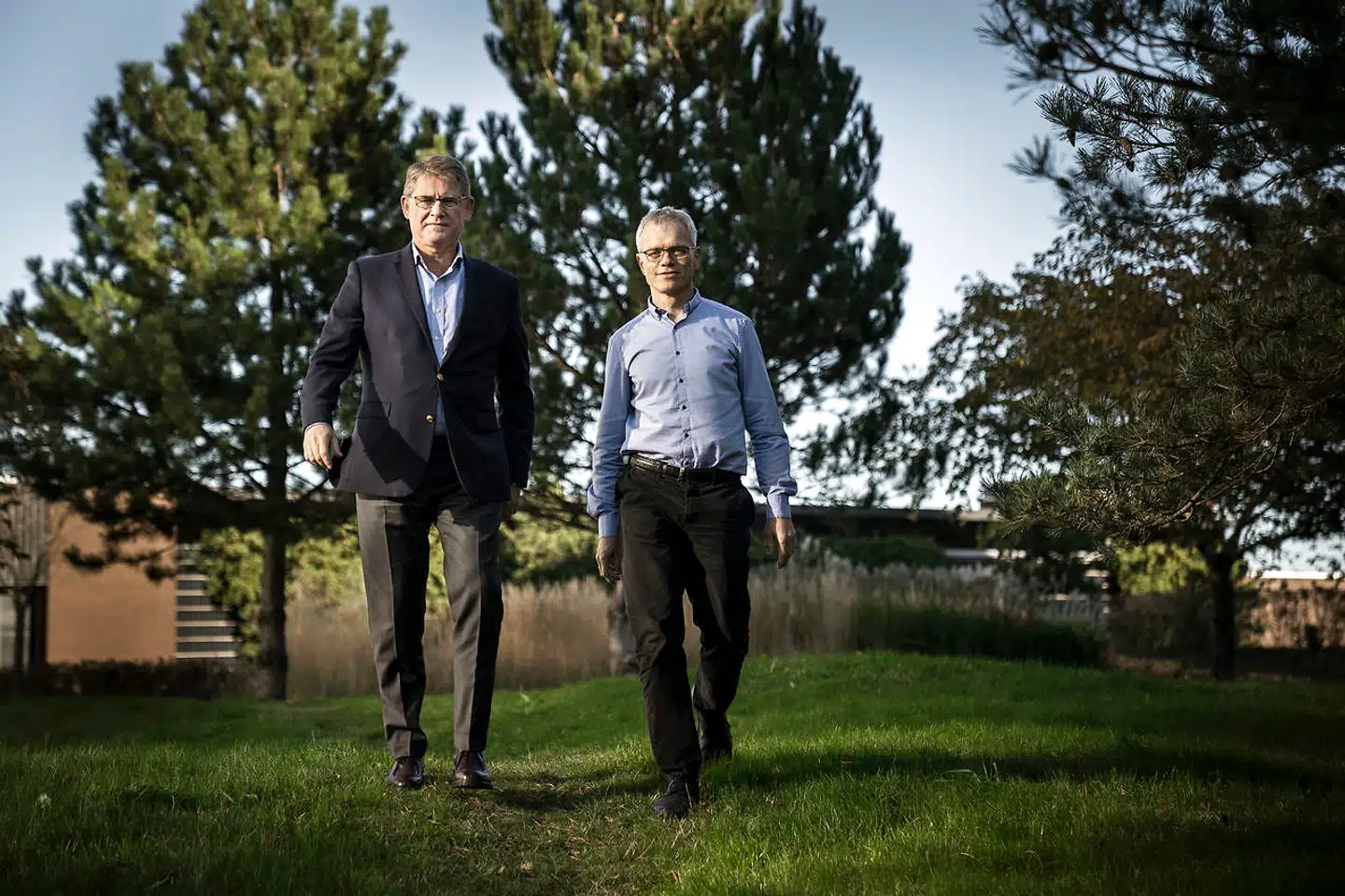 Lars Rebien Sørensen, Novo Nordisk Fondens bestyrelsesformand (tv.), og Claus Felby, chef for biotekforskning hos fonden, er klar til at investere kraftigt i grundlæggende forskning inden for grøn omstilling af fødevare- og planteproduktion, miljø og industriel biotek.