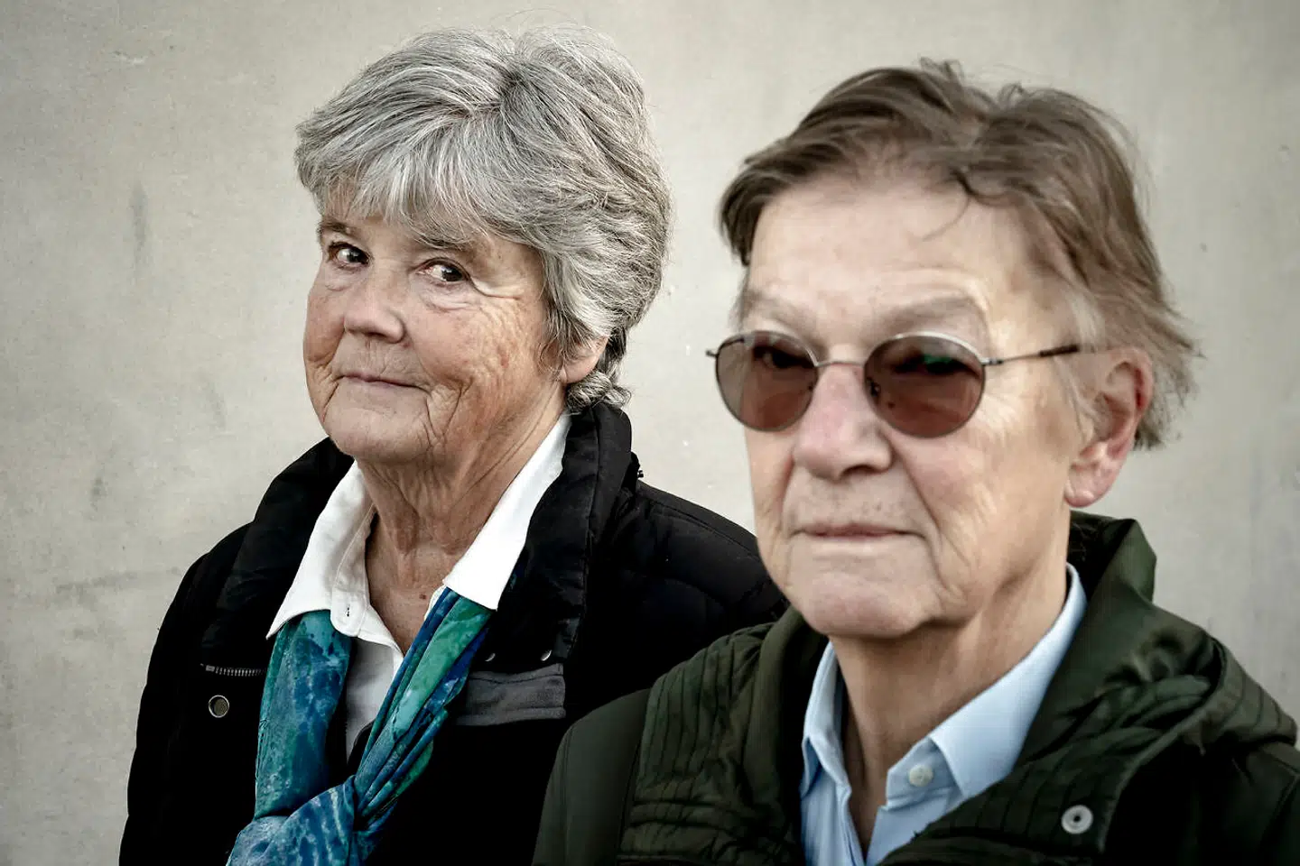 Tidligere politimester Annemette Møller (Til venstre) og forhenværende statsadvokat Birgitte Vestberg (Til højre) har fra deres otium fulgt tilstanden i anklagemyndigheden. Nu har den nået et punkt, hvor det som gammel anklager smerter at følge med fra sidelinjen.