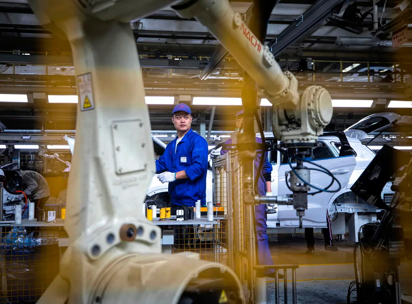 Humøret hos kinesiske fremstillingsvirksomheder er steget den seneste måned, viser PMI-tal fra Caixin.