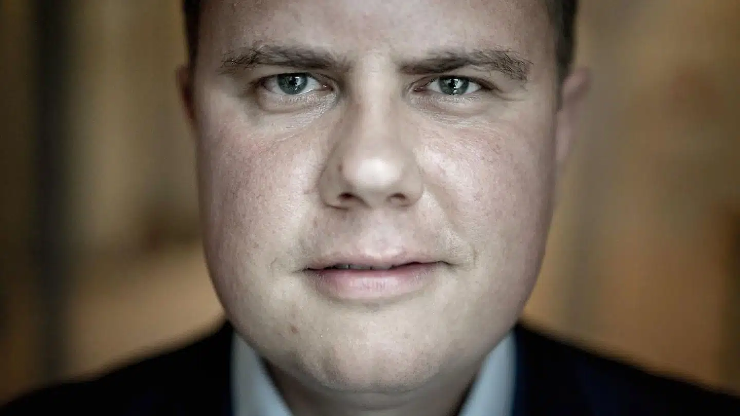 »Jeg synes først og fremmest, vi er forpligtet til at respektere vores grundlov og den fortid, nutid og fremtid, der kommer for danskerne,« siger Dansk Folkepartis Martin Henriksen, der vil melde Danmark ud af Europarådet.