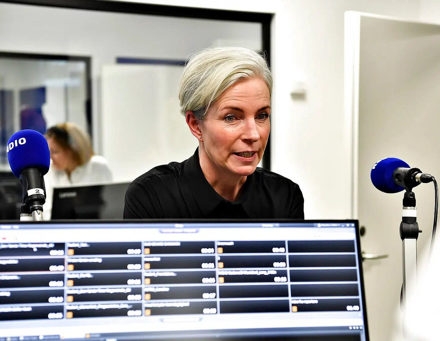 »Vi laver jo radio 24 timer i døgnet, og 18 timer er ren nyproduktion,« siger Anne-Marie Dohm.