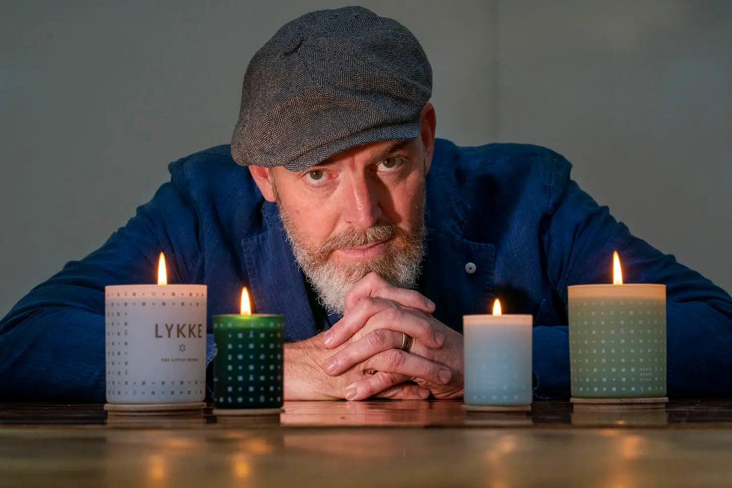 Shaun Russell er stifter af firmaet Skandinavisk, der sælger duftlys, duftspredere til hjemmet samt kropsplejeprodukter, der dufter af Skandinavien.