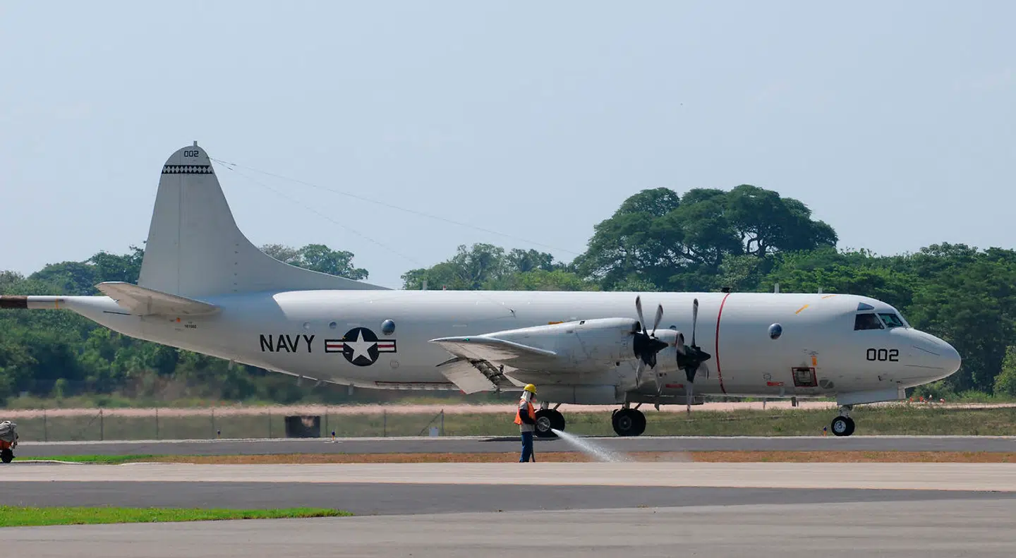 Et amerikansk P-3 Orion-fly af samme type, som det norske luftvåben i disse dage bruger til at holde øje med den massive russiske ubådsøvelse. Arkivfoto: Jose Cabezas/AFP/Ritzau Scanpix