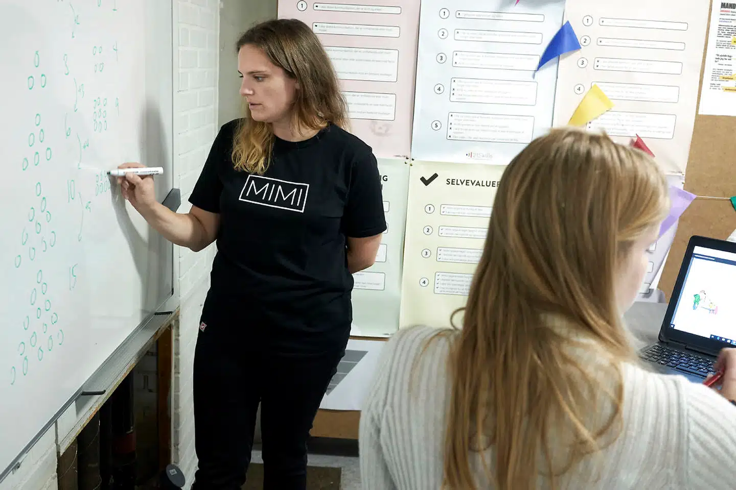 »DTU har givet mig en masse redskaber, som jeg gerne vil ud og bruge, mens folkeskolen har givet mig en sag at kæmpe for,« siger Sophia Bardenfleth, der er uddannet ingeniør og underviser i matematik, fysik og kemi på Kokkedal Skole.