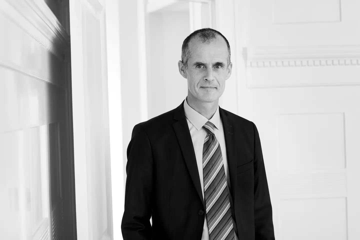 »Hos os har vi ikke faste mål for fakturerbare timer, men vi ser løbende på, om vi synes, de ansatte løser de opgaver, der forventes,« siger Torkil Høg fra Bach Advokater. PR-foto