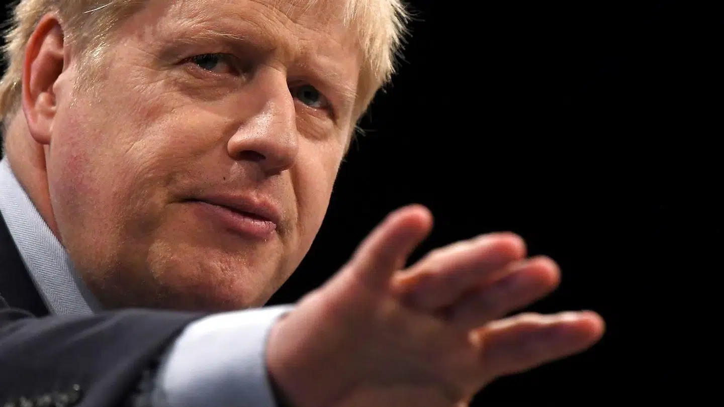 For mindre end et år siden fremstillede Boris Johnson det som fuldstændelig utænkeligt at acceptere nye former for toldkontrol mellem Nordirland og resten af Storbritannien for at få en skilsmisseaftale med EU på plads. Nu kæmper for han for en aftale med EU, der netop bygger på toldkontrol i Det Irske Hav.