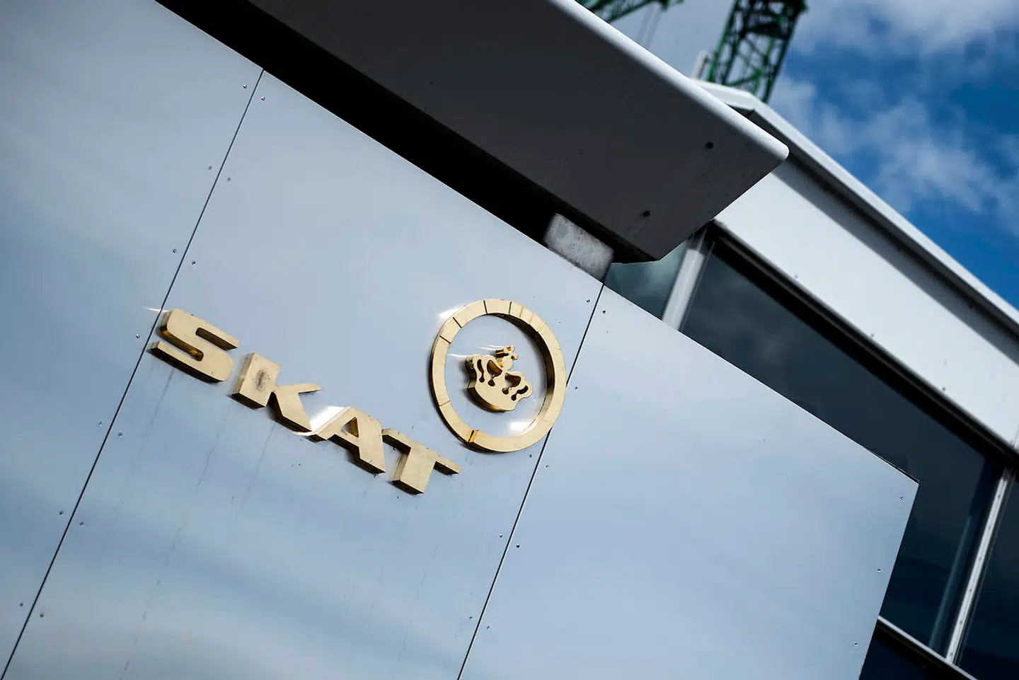 S-regeringen har meldt ud, at det vil tage ti år at få genoprettet det danske skattevæsen. Kritiske røster efterspørger, at man undersøger årsagerne til skatteproblemerne til bunds og sætter fokus på større faglighed.