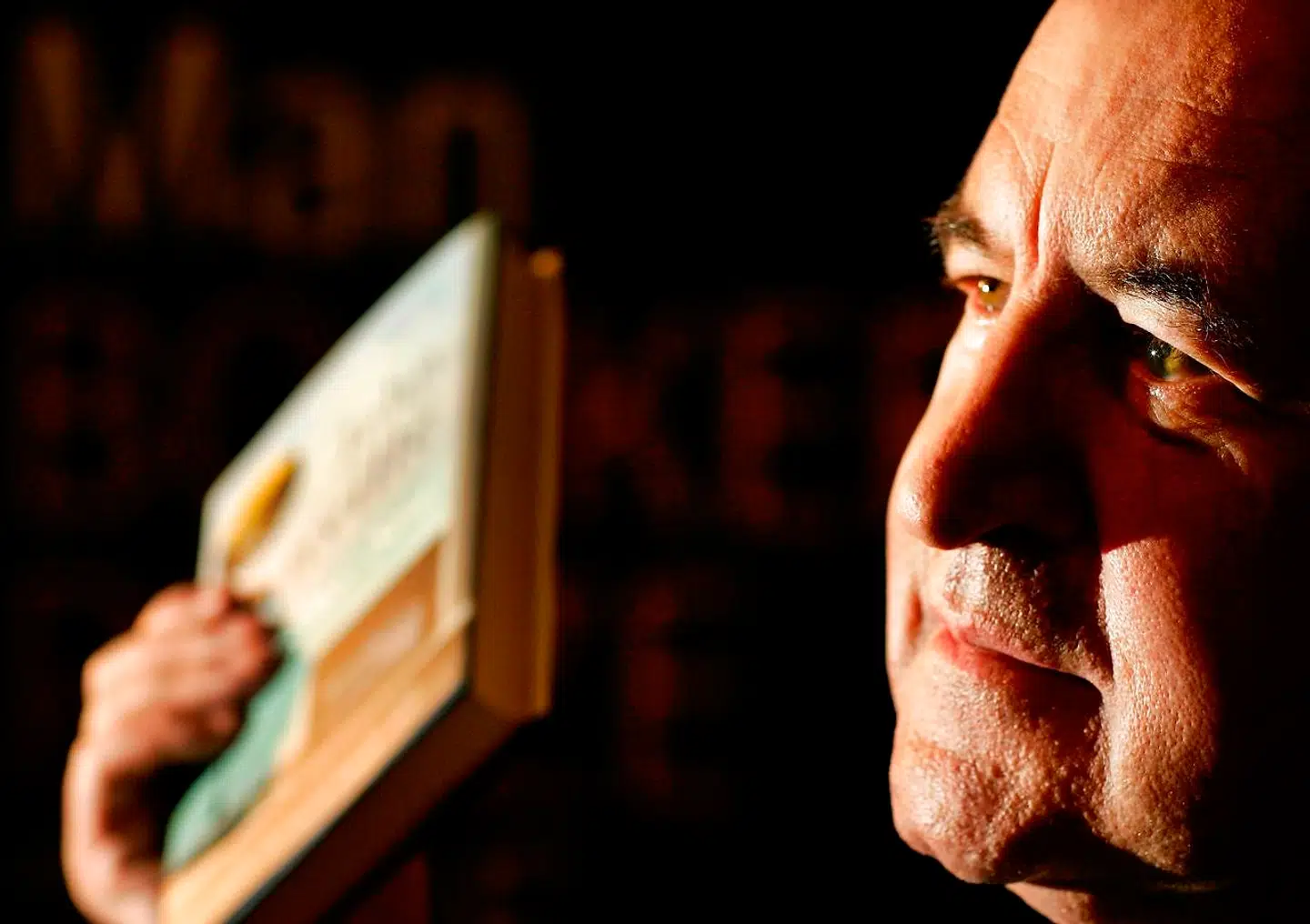 Den irske forfatter John Banville har modtaget en række fornemme litterære priser, og han er i flere år blevet betragtet som kandidat til nobelprisen i litteratur.