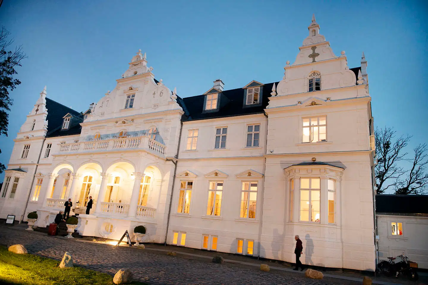 Det er ejer af Kokkedal Slot Copenhagen Mikael Goldschmidts ønske, at hotellet fortsat skal levere den høje grad af service og femstjernet luksus, som det er blevet kendt for.