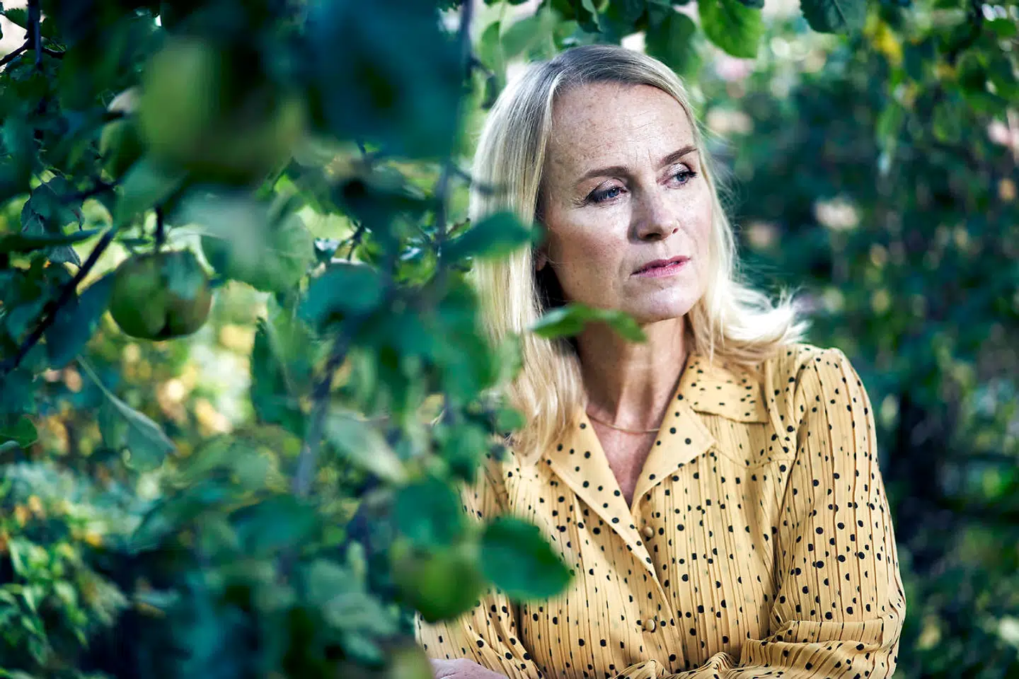 Malene Lei Raben har skrevet en glimrende bog om sit forhold til sin mor, der med den ene hånd realiserede kvindefrigørelsens våde drøm, mens hun med den anden byggede sit eget martyrium.