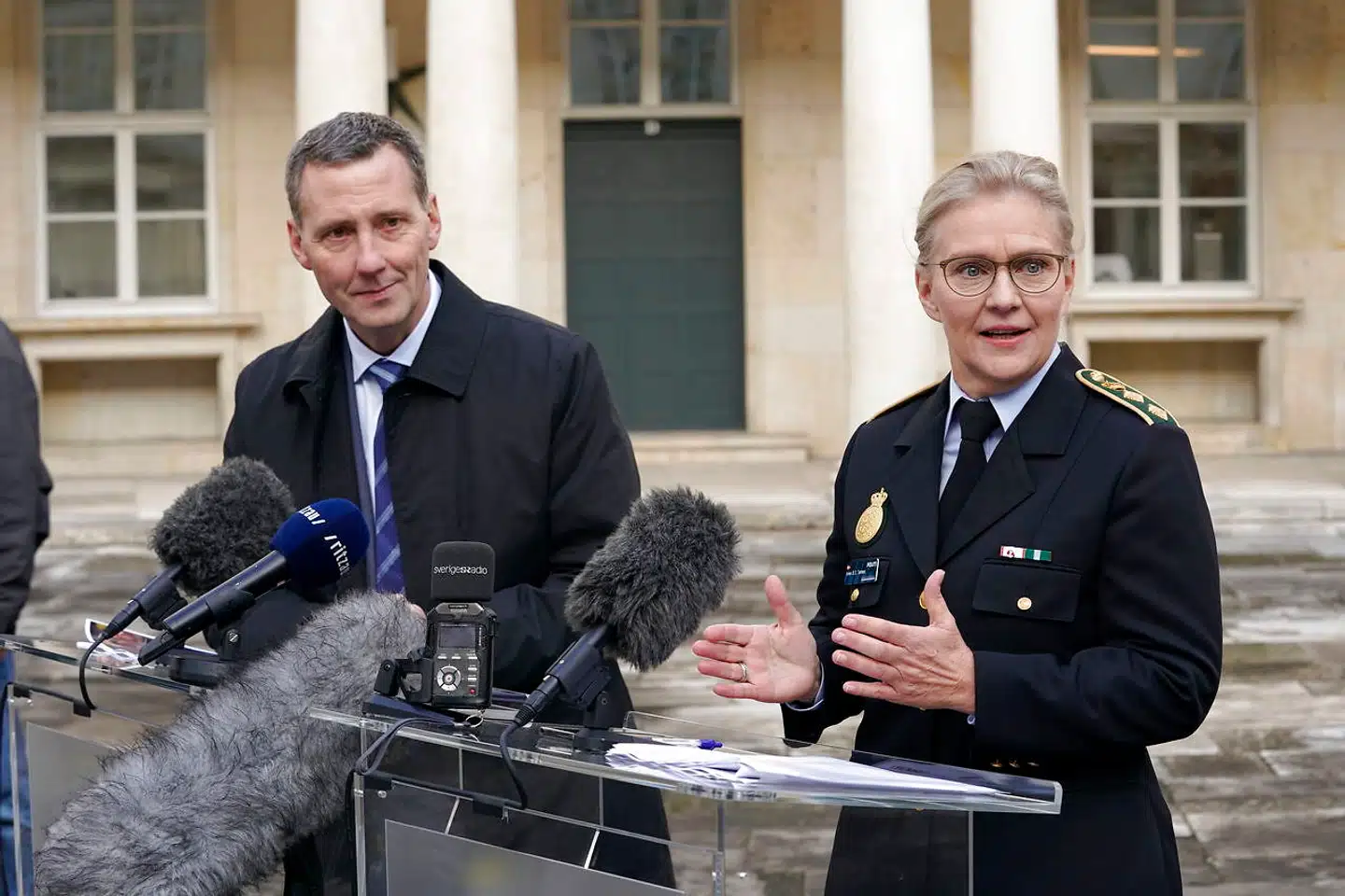Justitsminister Nick Hækkerup (S) og politidirektør Anne Tønnes fra Københavns Politi præsenterede torsdag en række initiativer, der skal styrke trygheden og sikkerheden i det offentlige rum.