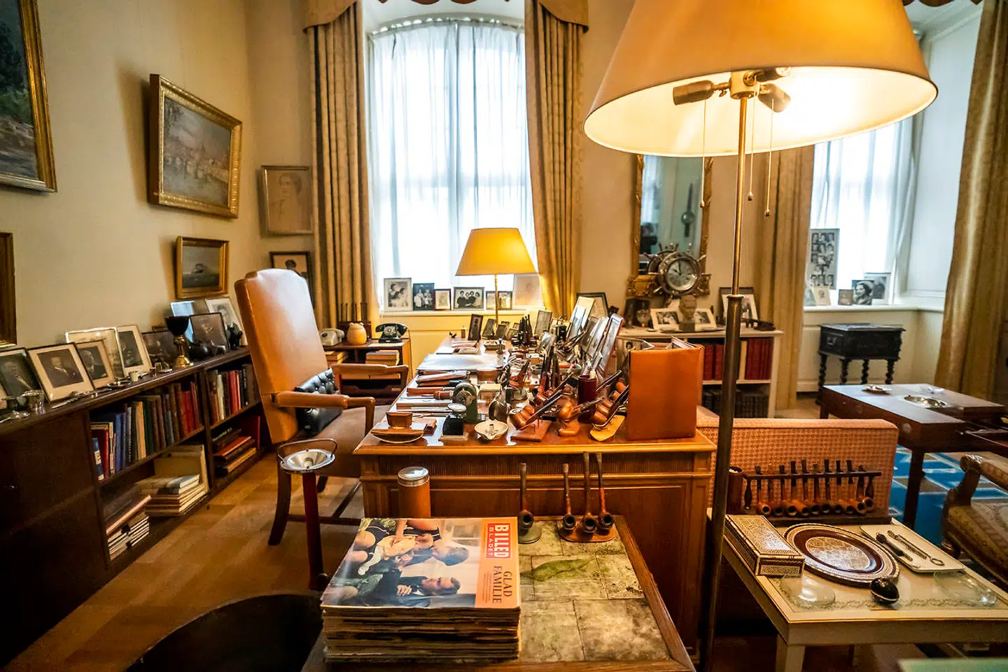 På Amalienborgmuseet kan man danne sig et indtryk af Frederik IXs arbejdsværelse. Frederik IXs store interesse for klassisk musik og for søfart kan ses flere steder i arbejdsværelset.