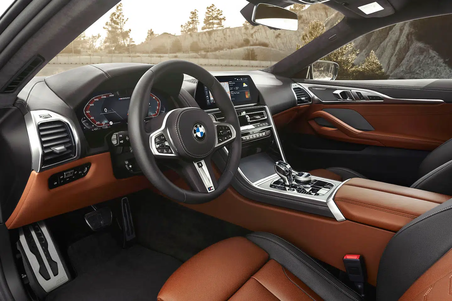 Kabinen er uangribelig lækker, men visuelt adskiller den sig ikke meget fra en almindelig 3-series.