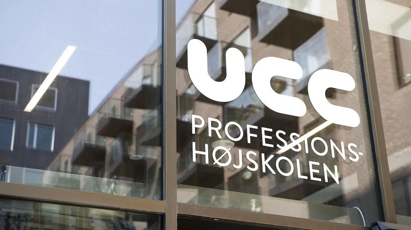 Professionshøjskolen UCC – University College Capital – ligger ved Carlsberg Byen i København. Capital som i hovedstad? Hvorfor ikke bare hedde Professionshøjskolen København?