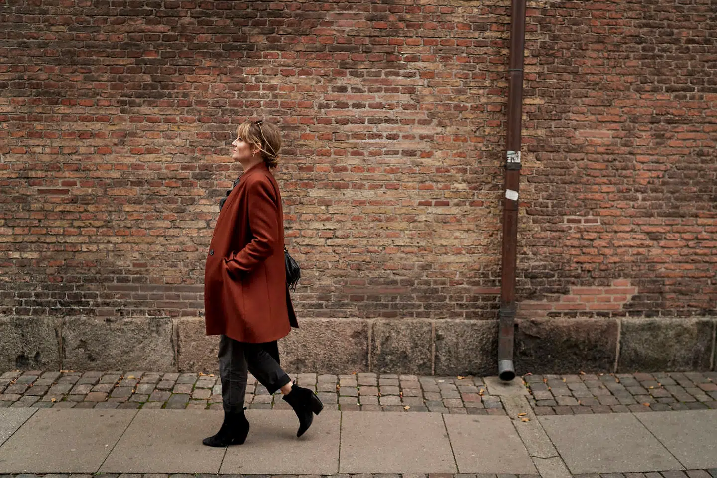 »Jeg synes ved Gud, vi skal skrue på mængden af turister, vi lukker ud i den dræbende københavnske cykeltrafik. Jesus! Jeg fatter ikke, at det ikke går mere galt, end det gør,« siger Karen-Helene Hjorth.