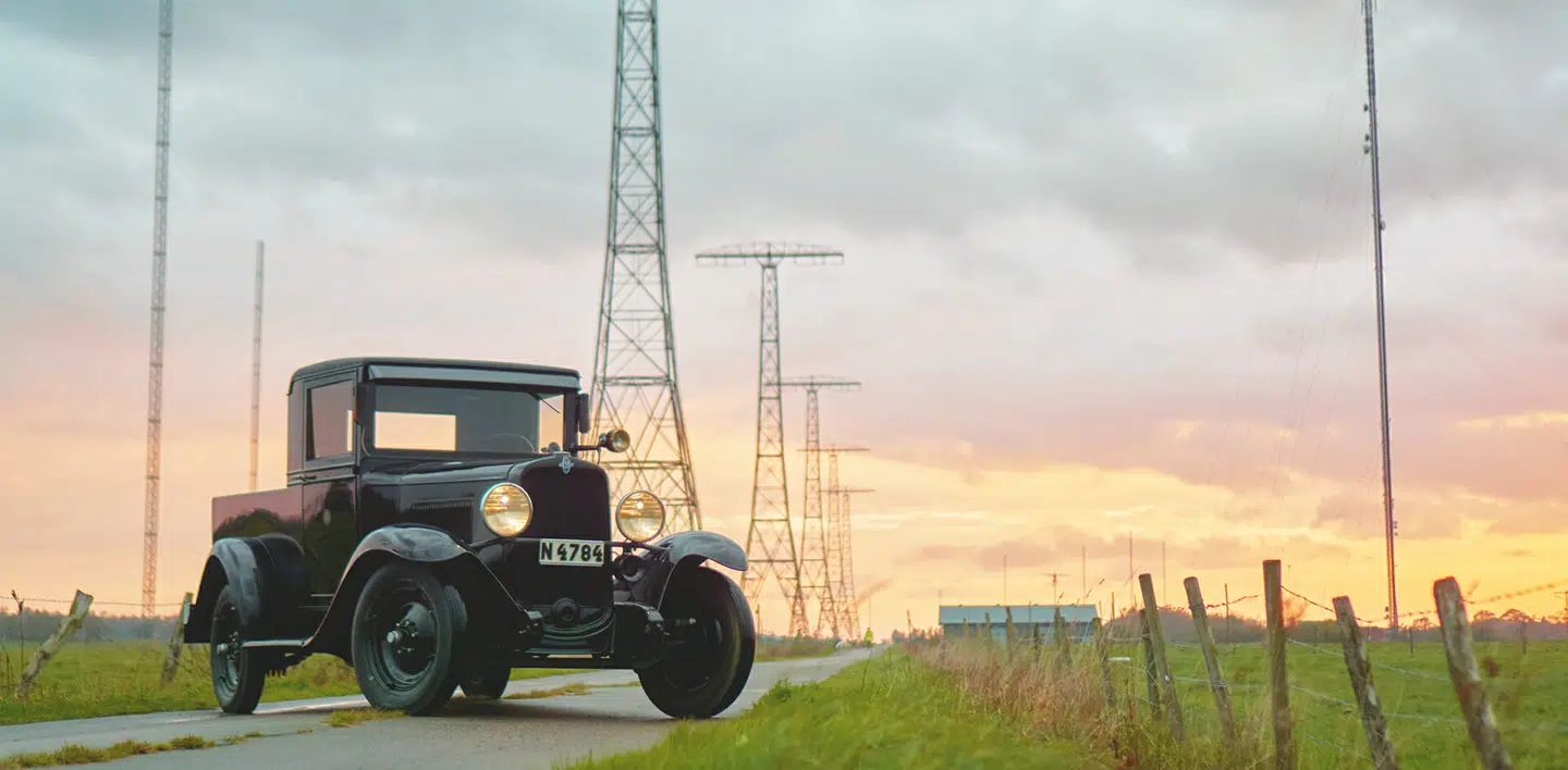 Den transatlantiske radiostation fra 20'erne giver et smukt indblik i datidens kommunikation. Her kan man telegrafere via morsekoder til fjerne egne. (Foto: Grimeston)