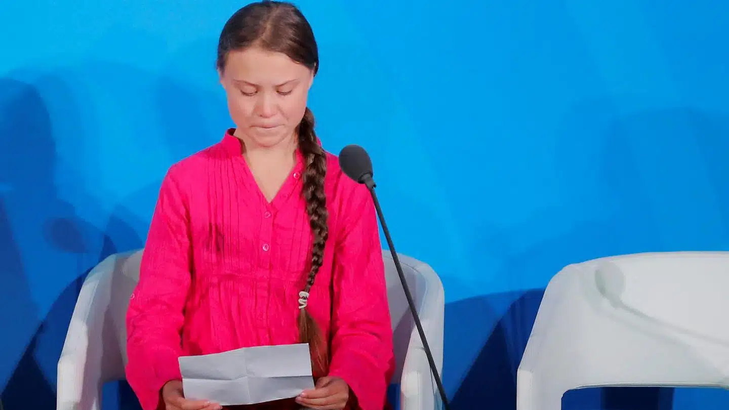 »Greta Thunbergs tale er blevet dissekeret til ukendelighed, og den store kritik af hendes retorik minder mig om en bestemt type i tidens debatter: Den handlingslammede og polemiske kritiker. Debattøren, der ikke rører en finger, med mindre det er for at pege. (...) Men tag ikke fejl, det er ren simulering, og derfor er det vigtigt at kunne spotte ham,« skriver Andreas Gylling Æbelø.