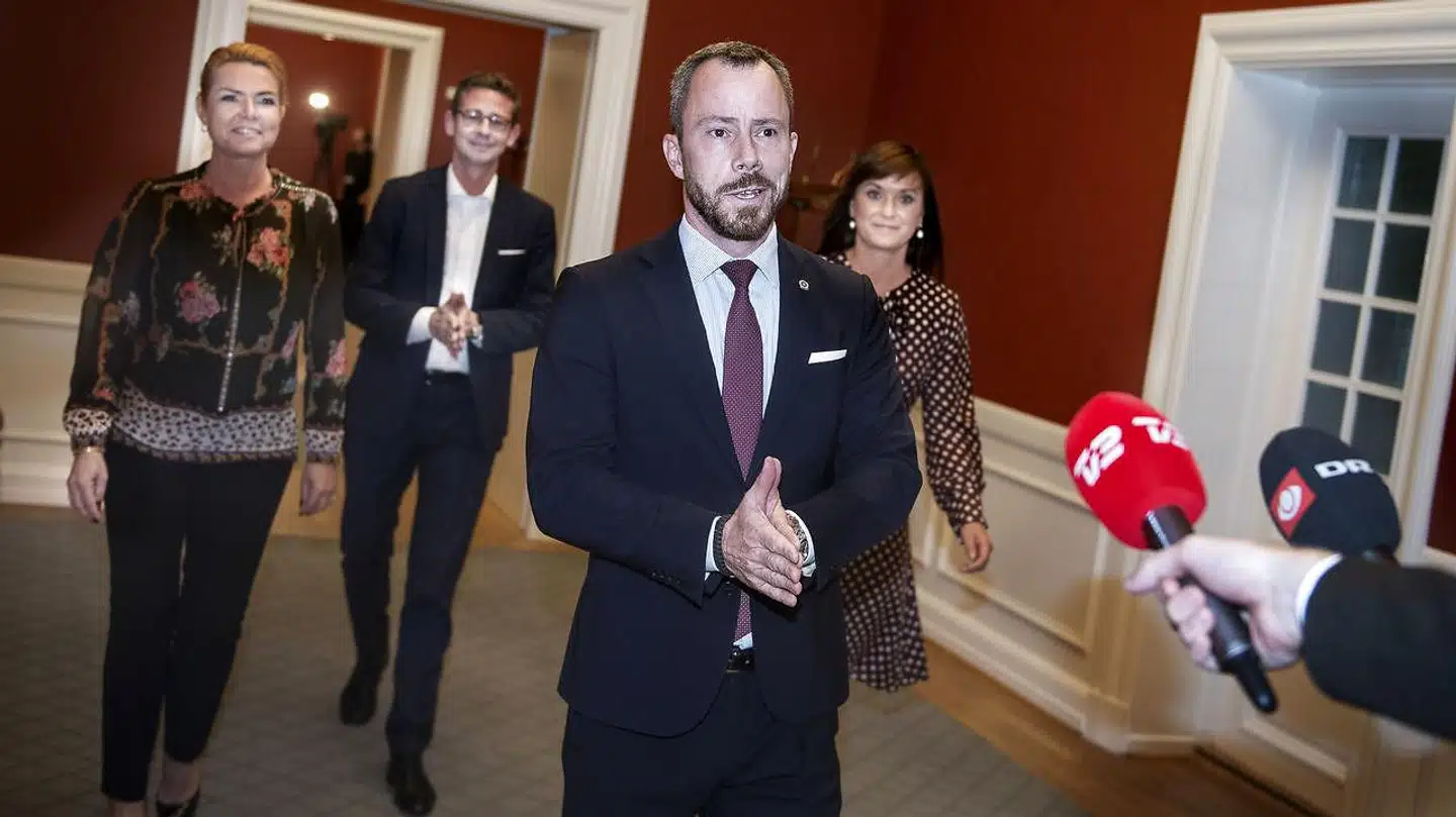 Jakob Ellemann-Jensen har med udnævnelse af ny gruppeledelse sat sig tungt på magten i Venstre, vurderer Berlingskes politiske kommentator Thomas Larsen. Til venstre for V-formanden er det næstformand Inger Støjberg og gruppenæstformand Karsten Lauritzen, mens politisk ordfører Sophie Løhde ses til højre for V-formanden.