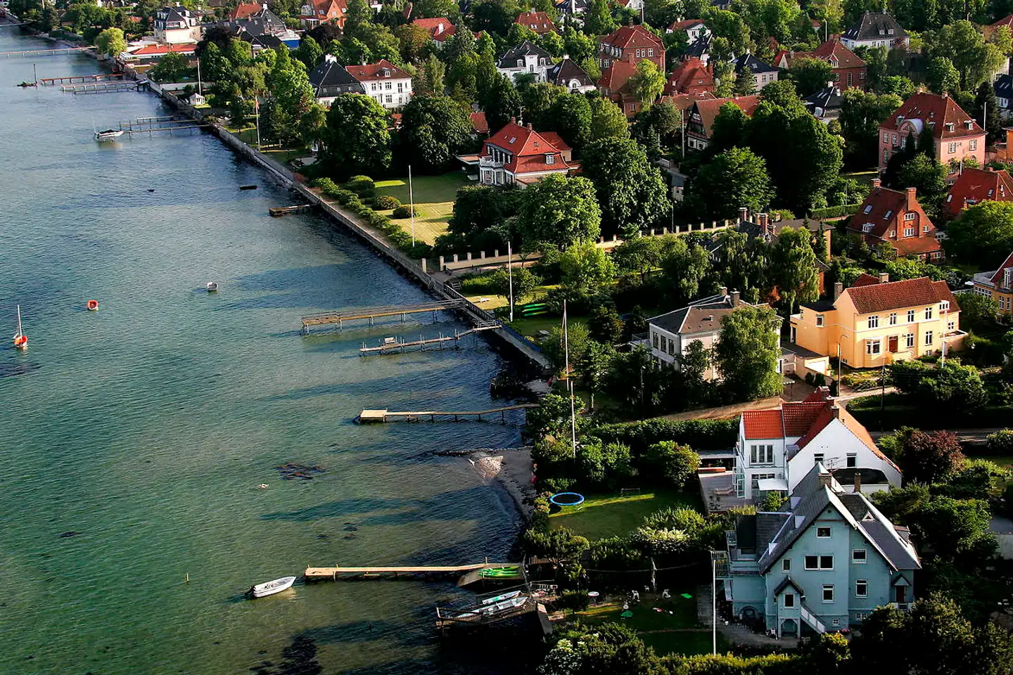 Af de ti kommuner, hvor beboerne har de største gennemsnitformuer, ligger de otte nord for København.