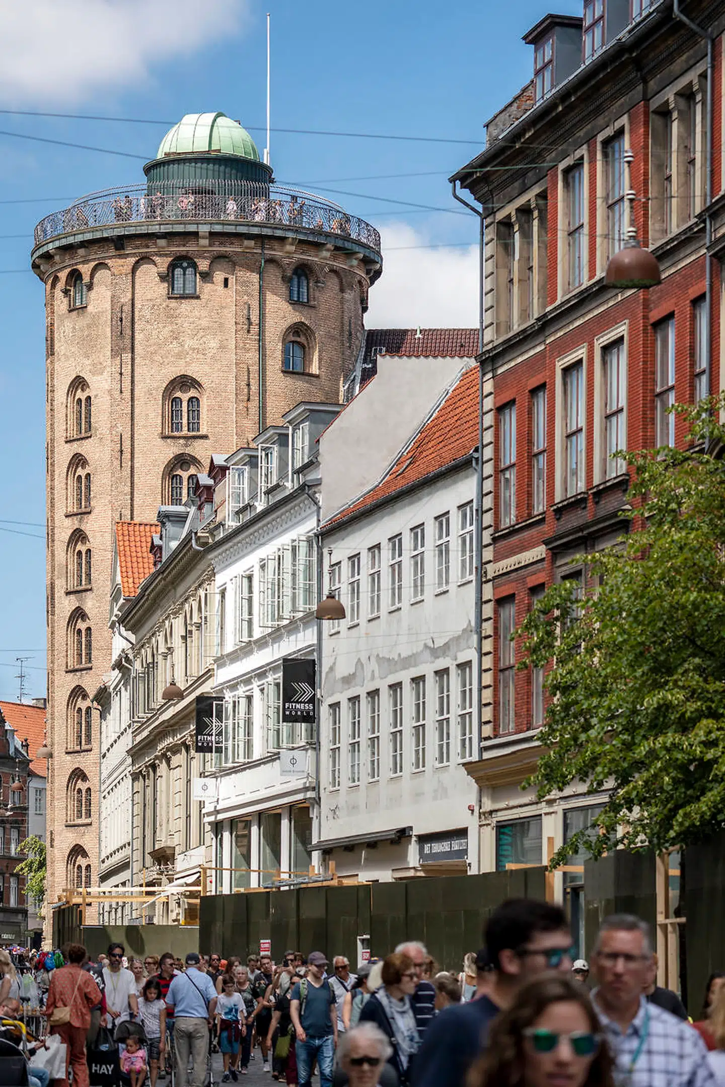 Rundetårn danner i morgen rammen for minibjergetapen. Så længe der er plads, er alle velkomne til at kigge på, når de tidligere professionelle ryttere skal til tops.