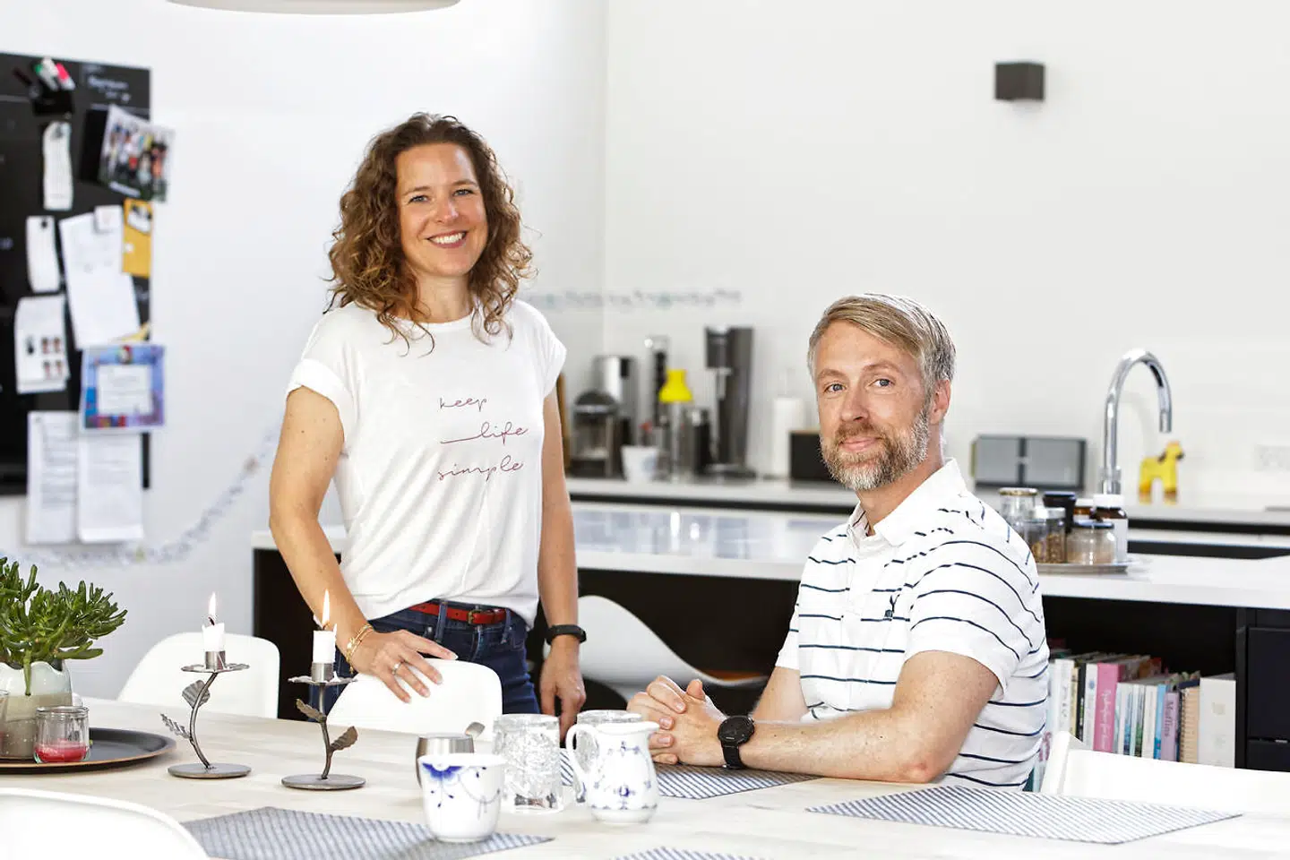 For Tina Dahl og Tomas Wigandt Hansen er der mange fordele ved at være flyttet til deres hjemby: natur, fordelagtigt køb af byggegrund og ikke mindst tre par bedsteforældre inden for en radius af et par kilometer.