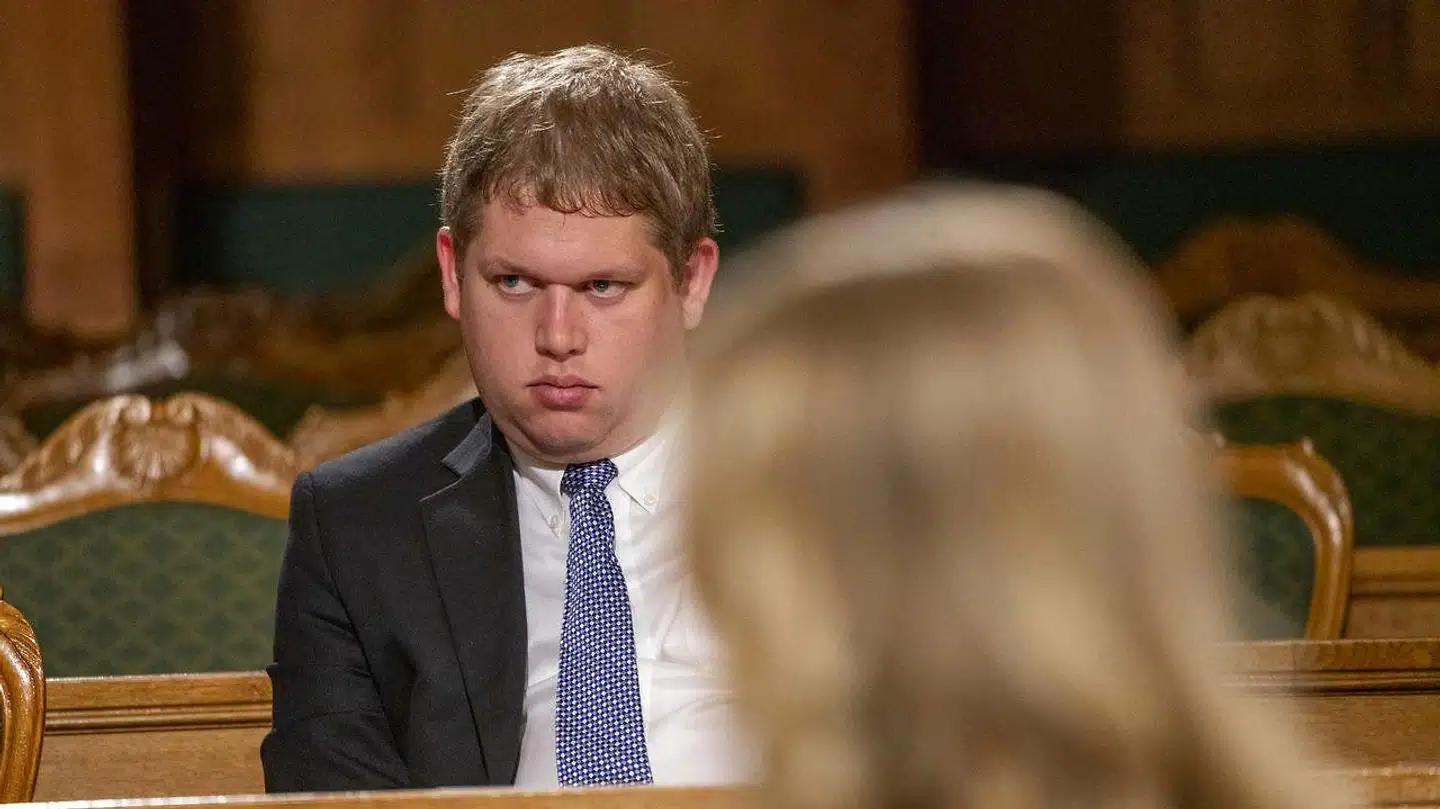 »Med over 28 millioner visninger i alt på sin kanal har Paludan vist andre politikere værdien af at få opmærksomhed på YouTube,« skriver Vincent Hendricks og Camilla Mehlsen.