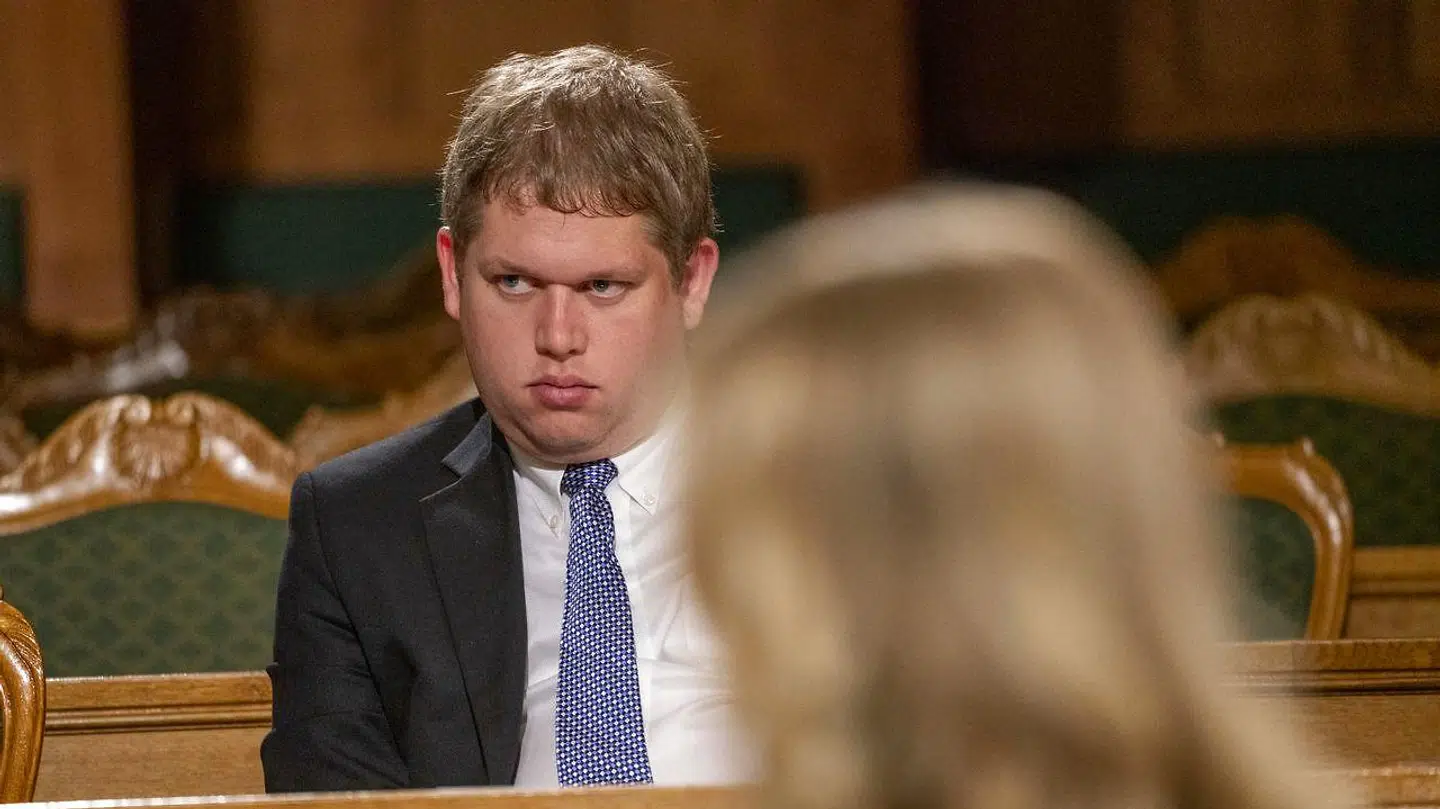 »Med over 28 millioner visninger i alt på sin kanal har Paludan vist andre politikere værdien af at få opmærksomhed på YouTube,« skriver Vincent Hendricks og Camilla Mehlsen.