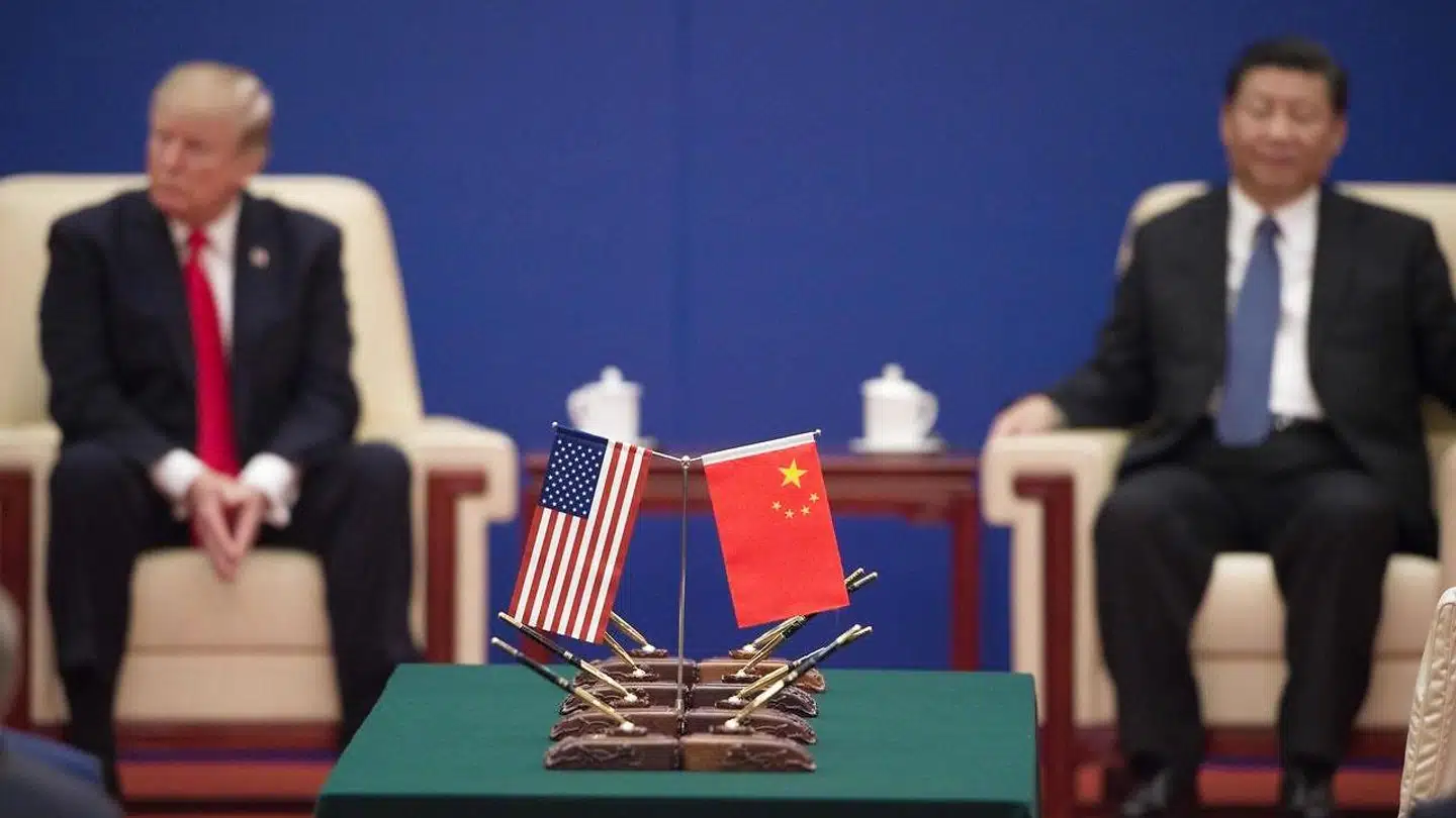 »Spørgsmålet er, om Trump er villig til at sluge de kameler det er nødvendigt, eller om hans stædighed vil sende verdensøkonomien på katastrofekurs og underminere hans mulighed for genvalg,« skriver Lars Christensen.