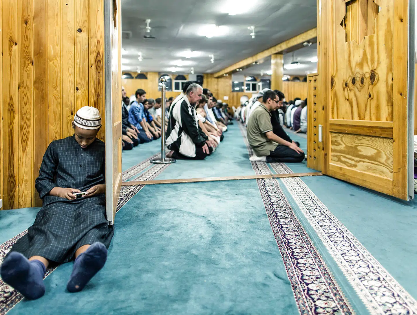 Det er Islamisk Trossamfunds ungdomsafdeling Munida, der afholdt den kønsopdelte konference på Nørrebro forleden. Dette billede er taget hos Islamisk Trossamfund under en nattebøn i forbindelse med ramadanen. Arkivfoto: Jens Astrup