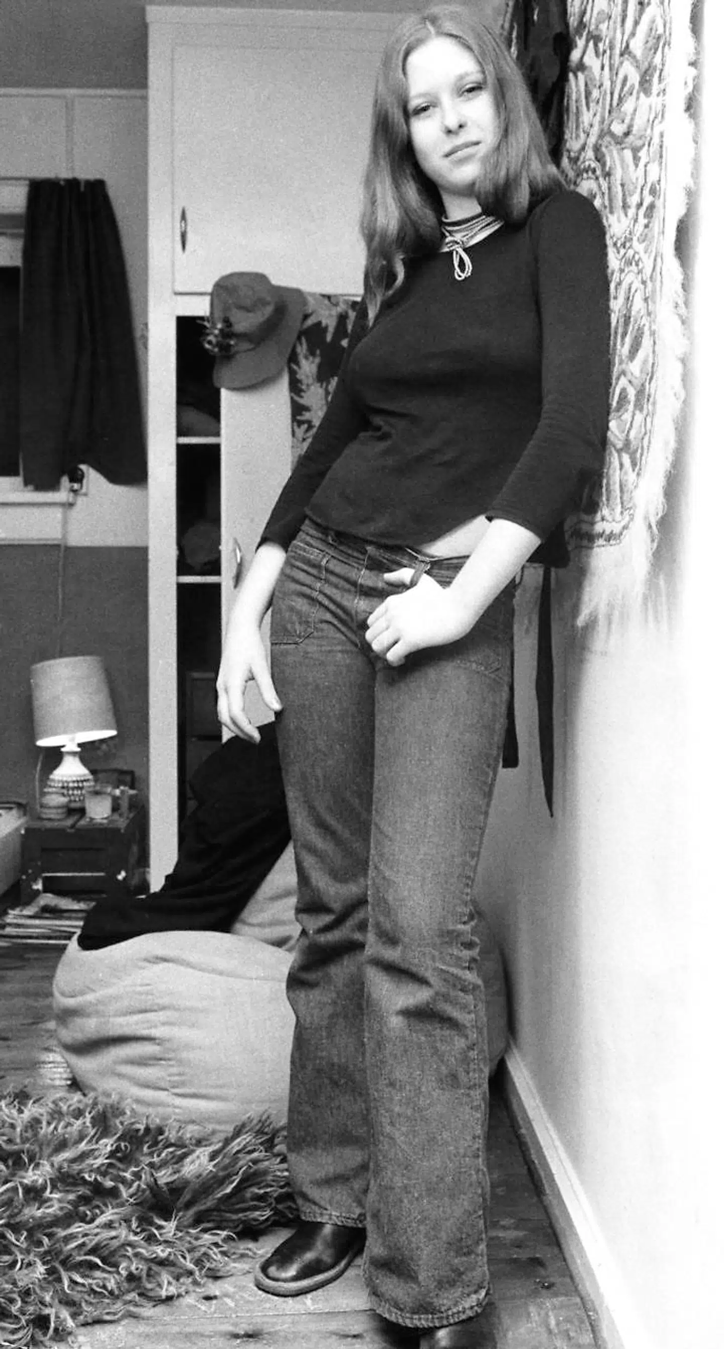 Sanne Salomonsen i hjemmet i Holte som 15-årig i forbindelse med et interview om hendes medvirken i musicalen »Hair«.