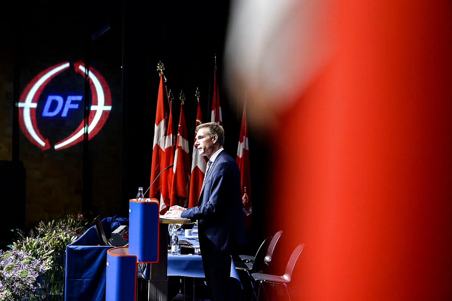 »Vi kunne godt have spillet kampen anderledes. Vi havde nok stadig tabt, men var kommet derfra med et meget mindre nederlag,« sagde DF-formand Kristian Thulesen Dahl, da han på talestolen til Dansk Folkepartis årsmøde indledte med at dissekere årsagerne til partiets valgnederlag.