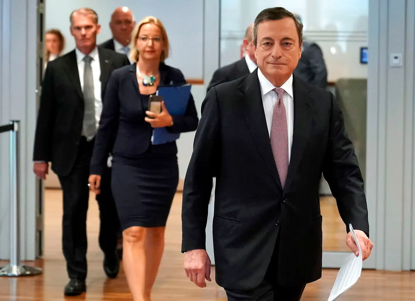 Økonomer og investorer vil lytte nøje efter, når ECB-chef Mario Draghi holder pressemøde torsdag eftermiddag. Forventningen er, at ECB vil sætte renten yderligere ned og sætte gang i et milliardstort opkøb af obligationer.