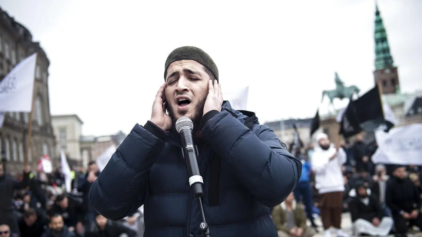 Offentligtheden så sidste gang noget til Hizb ut-Tahrir, da organisationen 22. marts afholdt fredagsbøn på Christiansborg Slotsplads i København. Formålet var at vise støtte for de dræbte muslimer i Christchurch, New Zealand. »Vi har valgt at stå foran Christiansborg, fordi vi mener, at politikerne har et medansvar for terrorangrebet i New Zealand. De har gennem de sidste 20 år ført en hadekampagne med misinformation om muslimer,« sagde Taimullah Abu-Laban dengang i et interview med avisen.