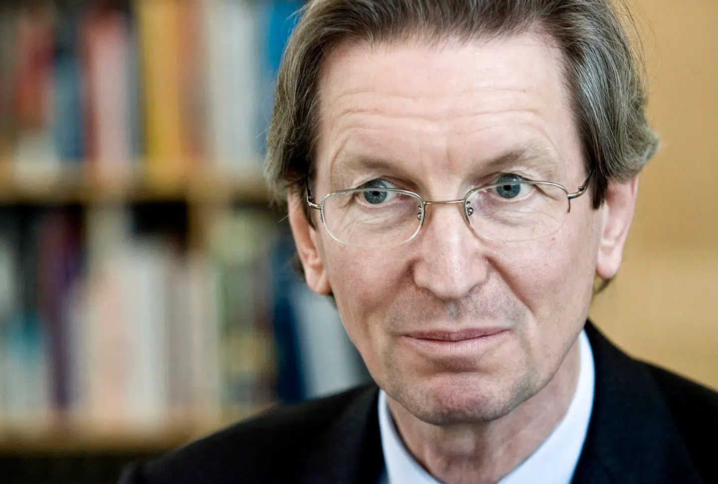 Mediemanden David Montgomery er i Danmark nok mest kendt som topchef for Mecom, der i en årrække ejede Berlingske Media og på et tidspunkt var Europas største aviskoncern. Nu har han startet et nyt selskab, der skal købe trængte avistitler op blandt britiske regional- og lokalaviser. Han har også kig på lokal-TV.