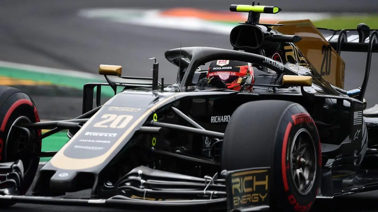 Kevin Magnussen kører Italiens Grand Prix på Monza-banen. (Photo by Miguel MEDINA / AFP)
