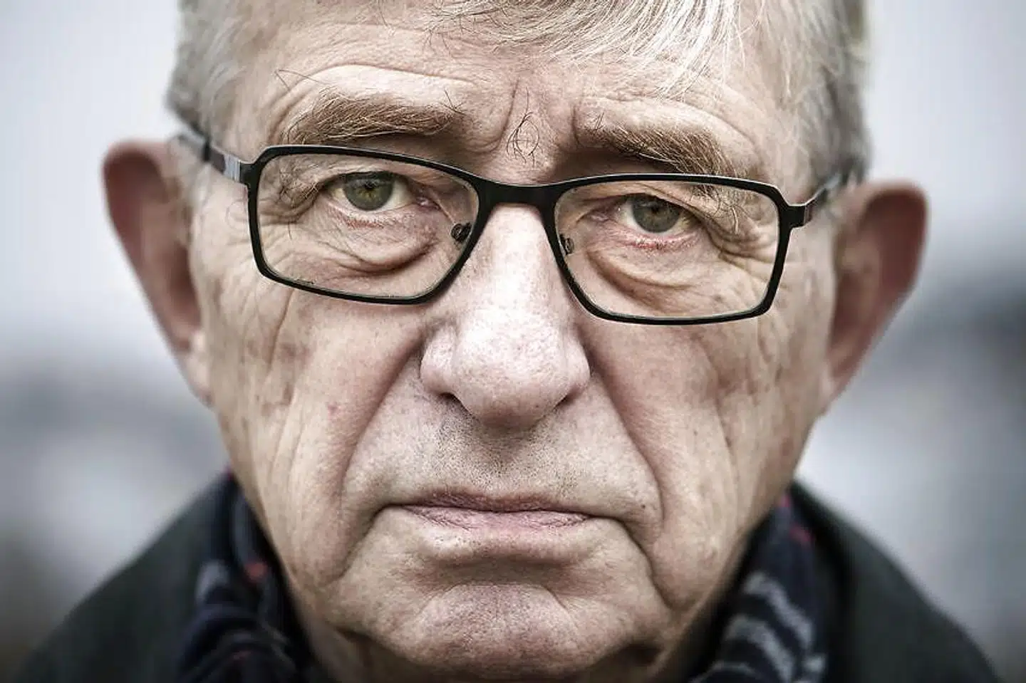 Eva Selsing og Lars Aslan Rasmussen er mildest talt ikke enige om, hvorvidt Søren Krarups nye bog er vellykket og værdig eller primitiv og nederdrægtig.