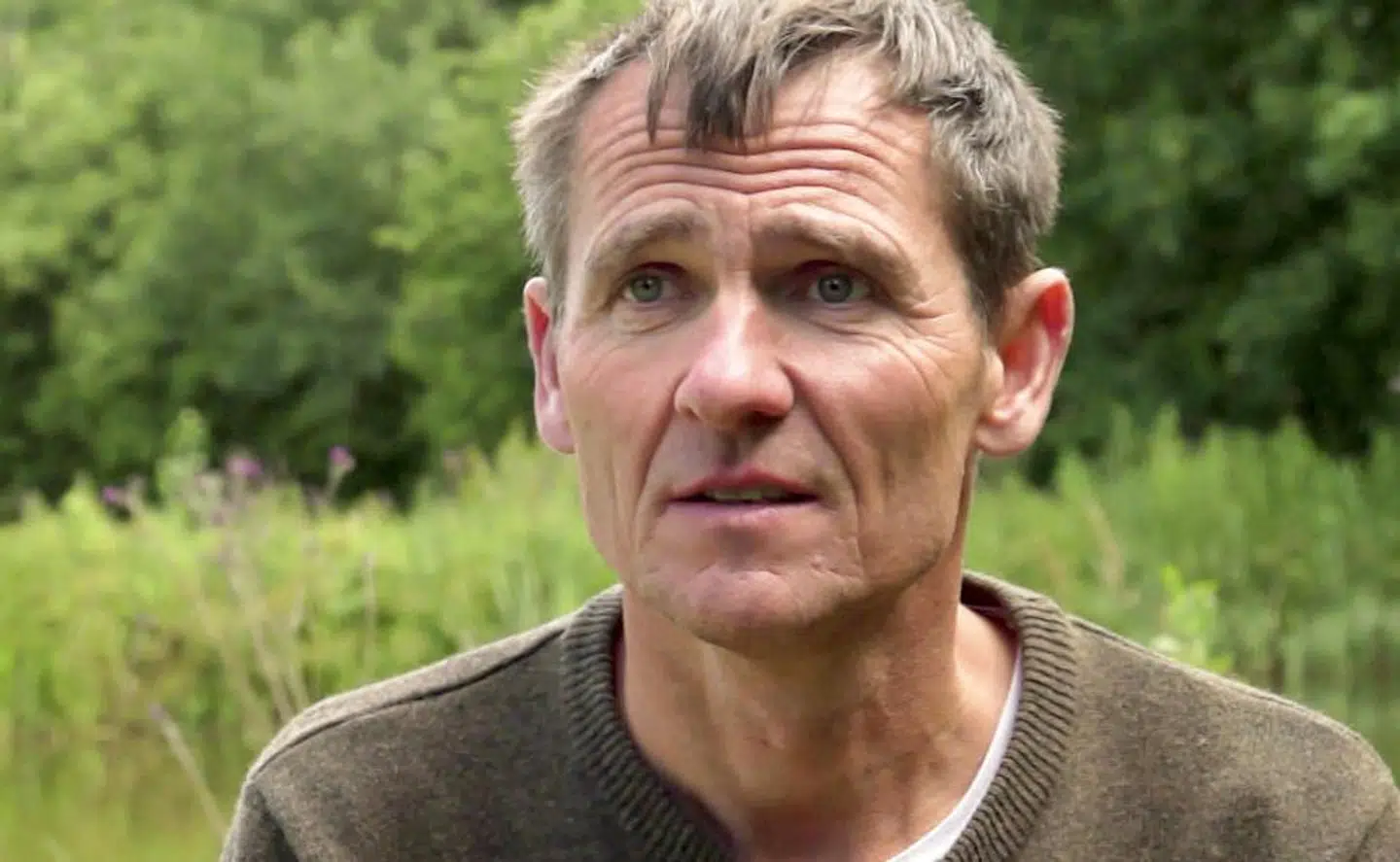 Gennem fem år fulgte et TV-hold Bjørn Jacobsen gennem hans kamp mod den frygtede Alzheimers sygdom.