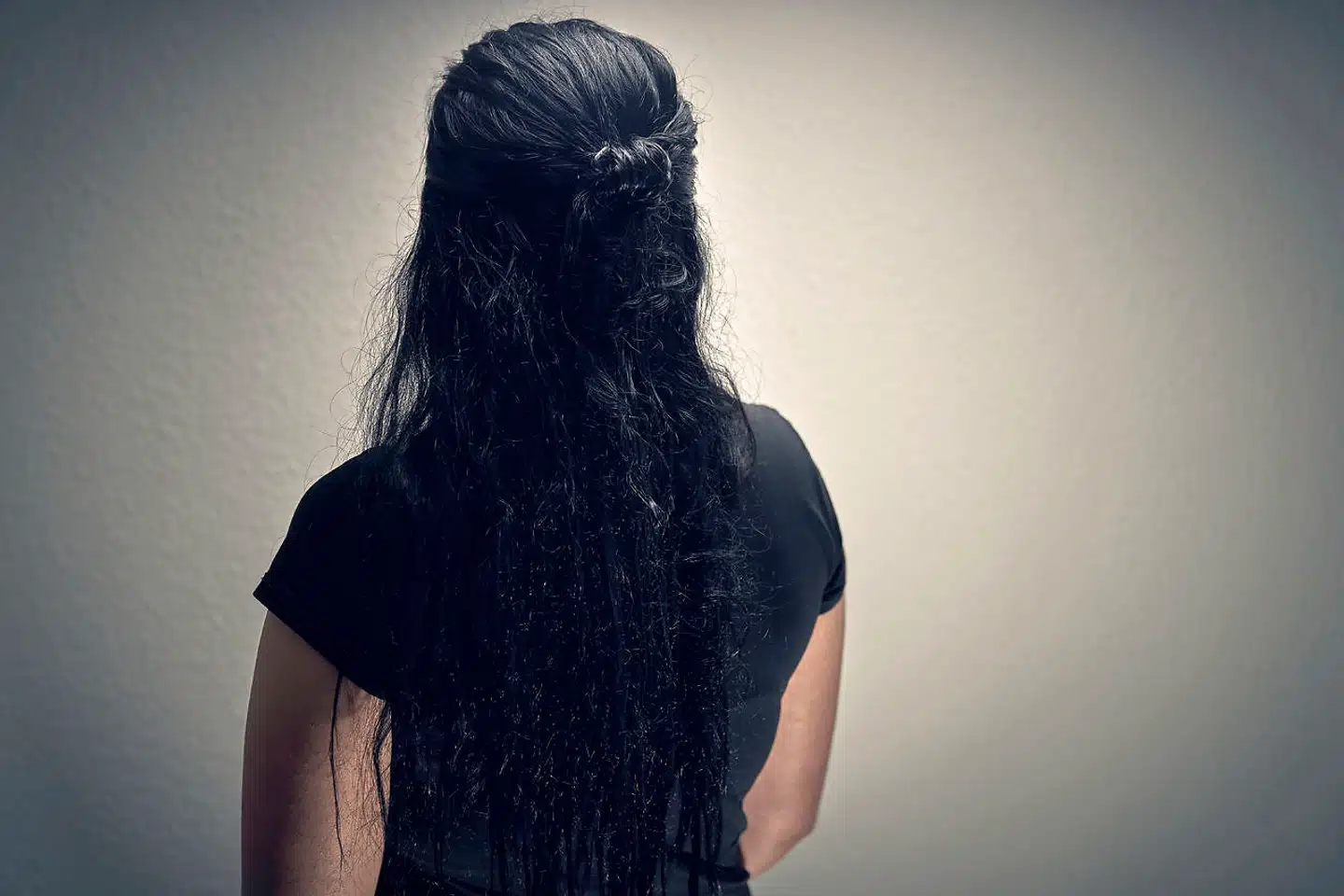 24-årige Sara føler sig dansk og følger slet ikke med i tyrkisk og kurdisk politik. Men i Tyrkiet blev hun angivet som terrorsympatisør.
