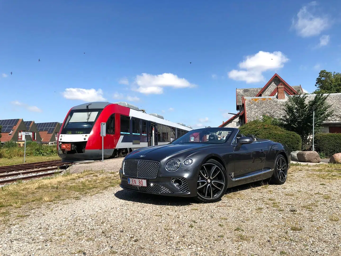 Sejrsmarginen var på omkring fem sekunder, men det gjorde det ikke mindre tilfredsstillende at køre i Woolf Barnatos hjulspo, og slå et tog i en Bentley.