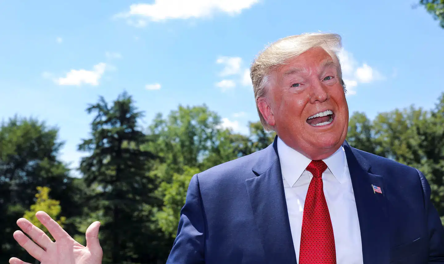 »Hvis folk tror, at bogen er politisk, bare fordi jeg har Donald Trump i den, skal de kigge på, hvilke andre bøger deres børn læser, for der er altid en motivation bag børnebøger,« sige børnebogsforfatter Sophie Siers fra New Zealand, der har skrevet en børnebog, hvor den niårige Victor vil bygge en mur og skriver adskillige breve til USAs præsident.