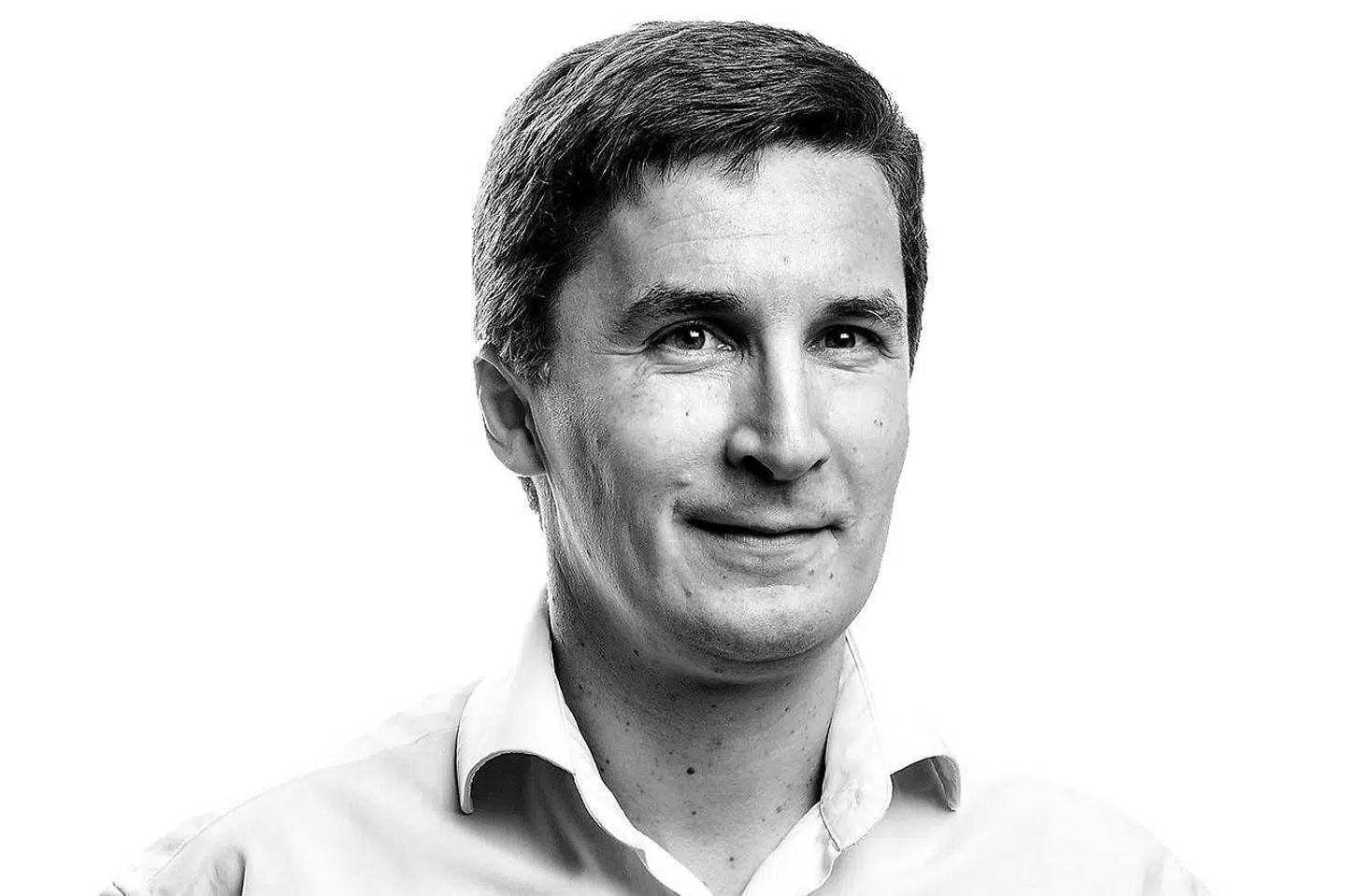 »Alverdens erhvervsledere har bidraget til en bedre verden alene ved at tale sammen stille og fredeligt, da de mødtes forleden i Davos ved World Economic Forum (WEF). »Make money, not war,« burde være et mere populært slogan,« skriver Christopher Arzrouni.