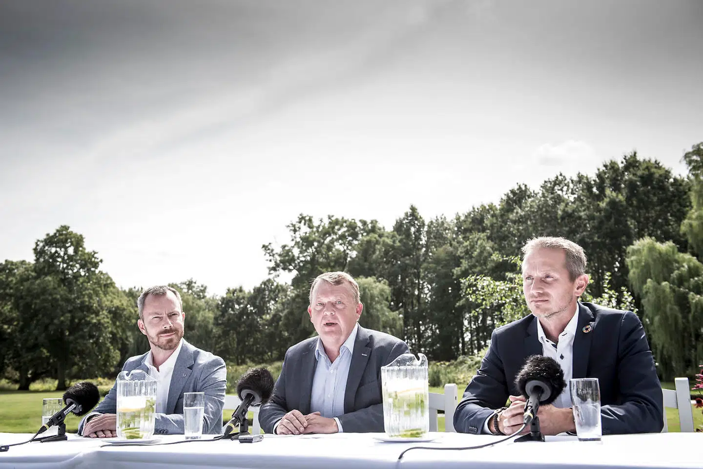 Oprøret mod Venstres ledelse breder sig nu til Christiansborg, og flere folketingsmedlemmer arbejder på at bringe politisk ordfører Jakob Ellemann-Jensen i spil som formand.