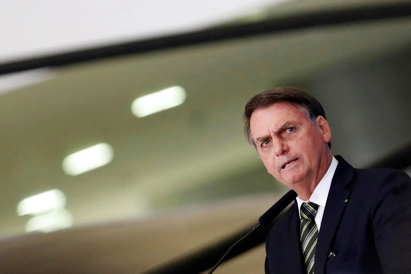 Brasiliens præsident, Jair Bolsonaro, har fået stor opmærksomhed verden rundt den seneste uge. En række kontroversielle tweet og udtalelser fra den brasilianske præsident har fået opmærksomheden til at blusse endnu mere op.