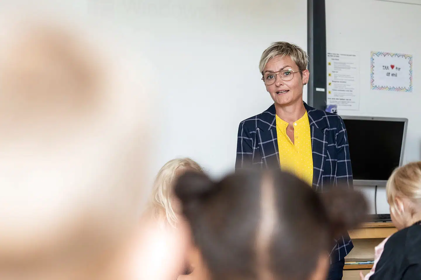 »Nu står en ny børne- og undervisningsminister med ansvaret for området. Omkring 60.000 børn er netop startet i 0. klasse. Det er helt afgørende, at Rosenkrantz-Theil ikke bruger børnene som et middel til at løfte en socialpolitisk målsætning, der sikrer Mette Frederiksen titlen som 'børnenes statsminister',« skriver Mia Amalie Holstein.